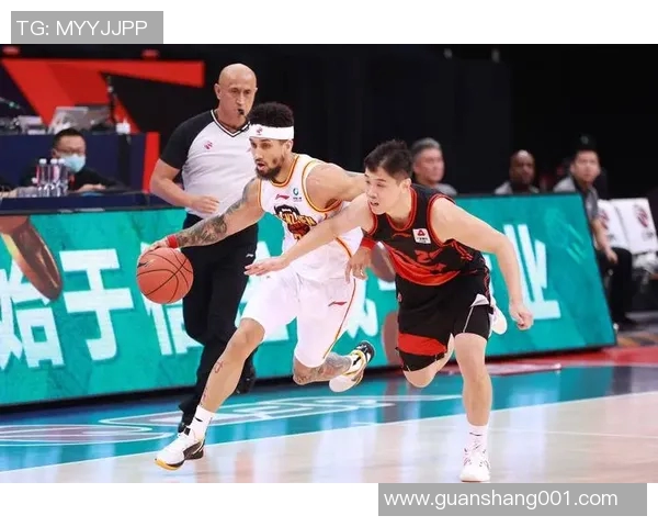 深圳篮球队的节奏变化分析与战术调整对比赛结果的影响